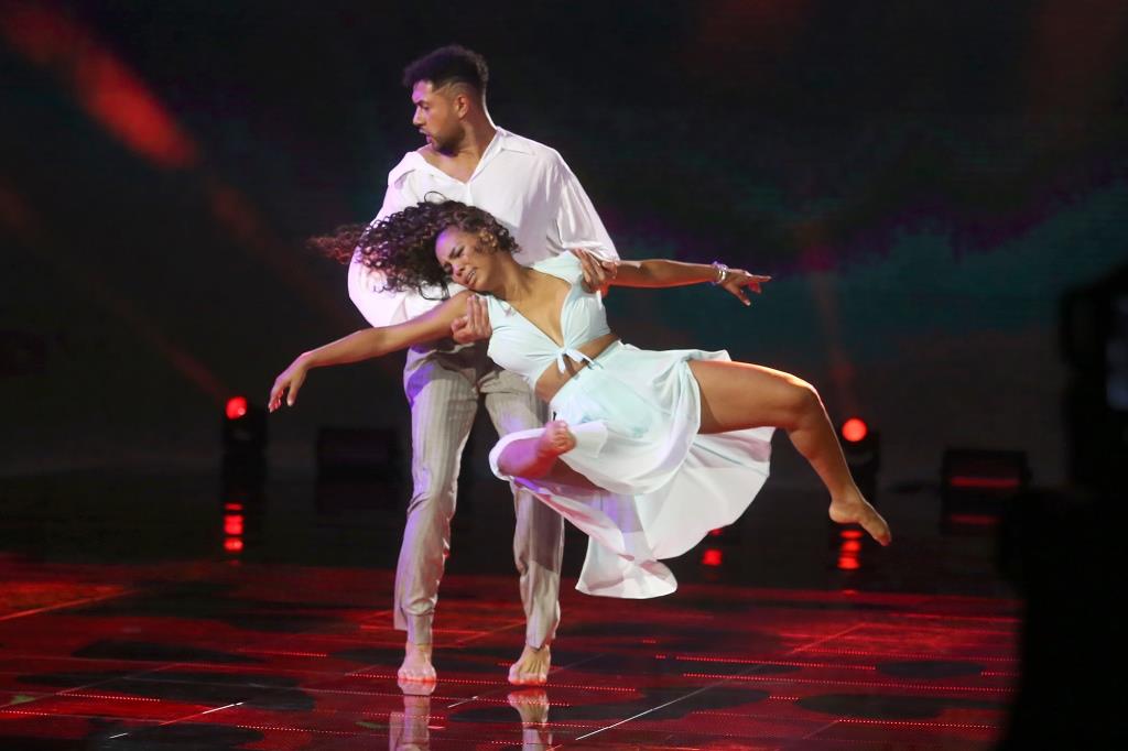 Betsy confesó ser víctima de racismo.