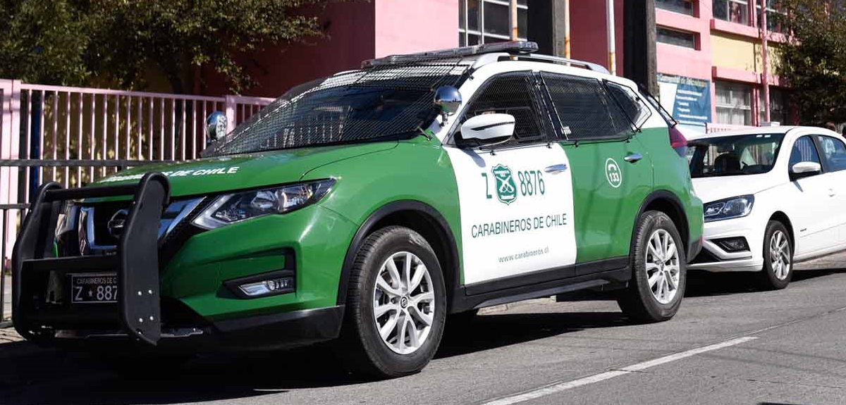 Joven de 16 años se disparó en la sien: lo hallaron en el patio de su colegio y permanece grave