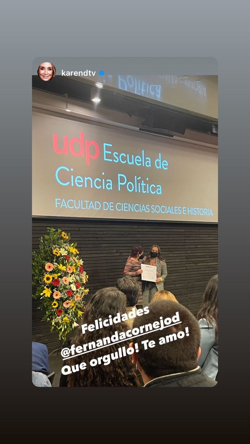 Logro académico de hija de Karen Doggenweiler.