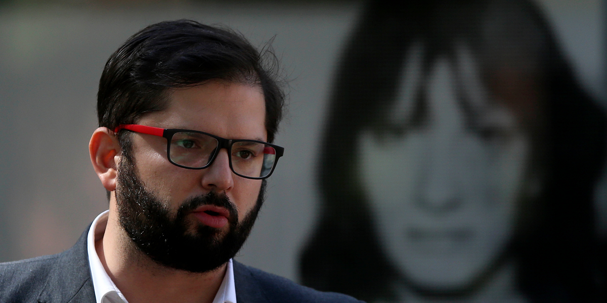 Lanzan piedra al presidente Boric en medio de actividad en La Serena: un sujeto fue detenido