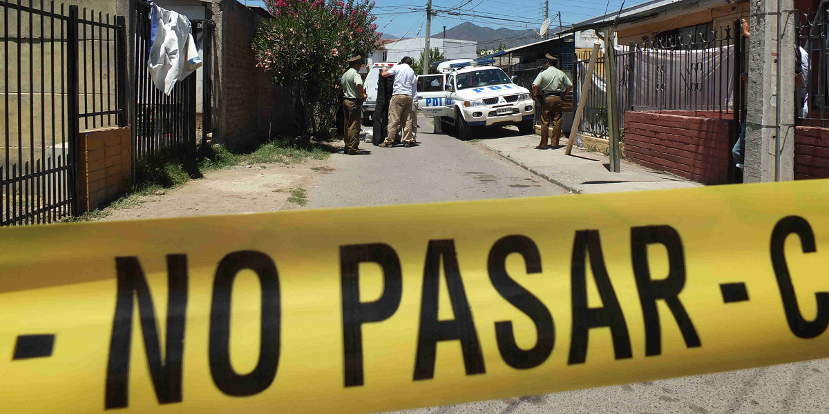 Adulto mayor fue hallado sin vida en su domicilio en Lota: habría sido asesinado por su arrendatario