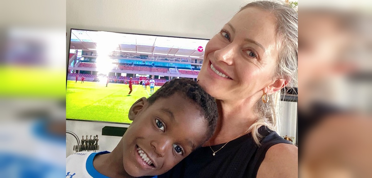 Marcela Vacarezza publicó video de su hijo Benjamín buscando huevitos: evidenció lo grande que está