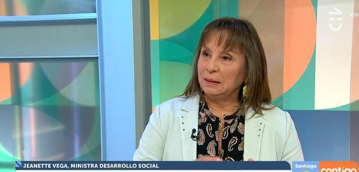 Jeanette Vega, ministra de Desarrollo Social: “Cámbiese a Fonasa. Le va a ir mejor