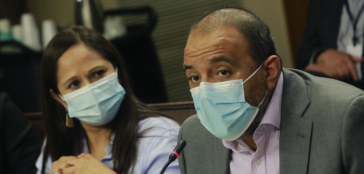 Ministro de Educación pide suspender Simce 2022: 