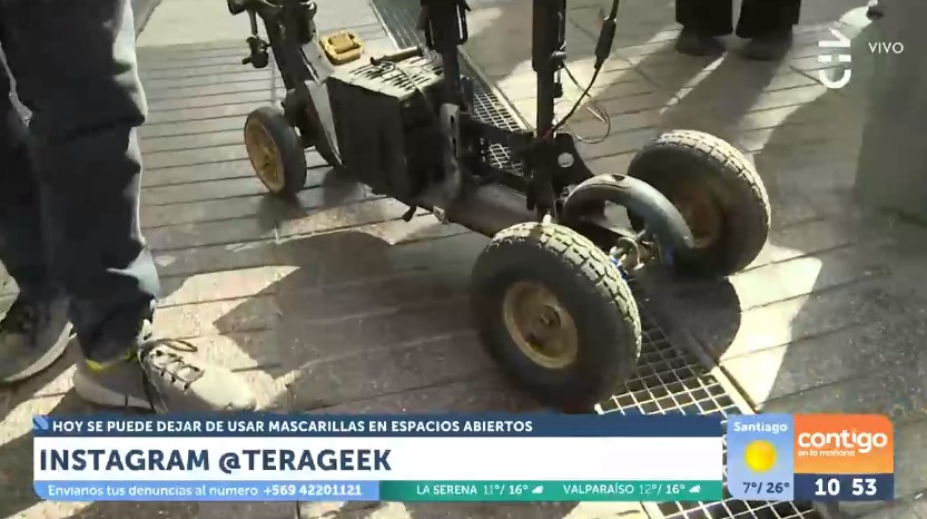 Innovadora publicidad sorprendió a Julio César y Monse Álvarez.