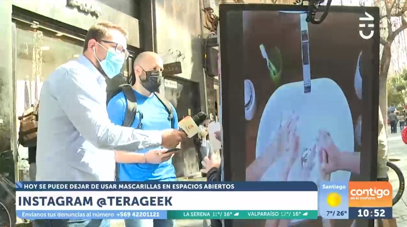 Innovadora publicidad sorprendió a Julio César y Monse Álvarez.