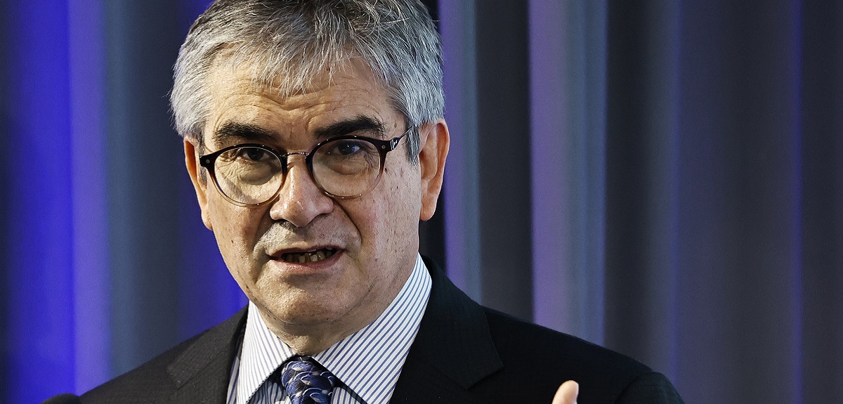 Ministro de Hacienda explicó cómo funcionará proyecto del gobierno para un quinto retiro del 10%