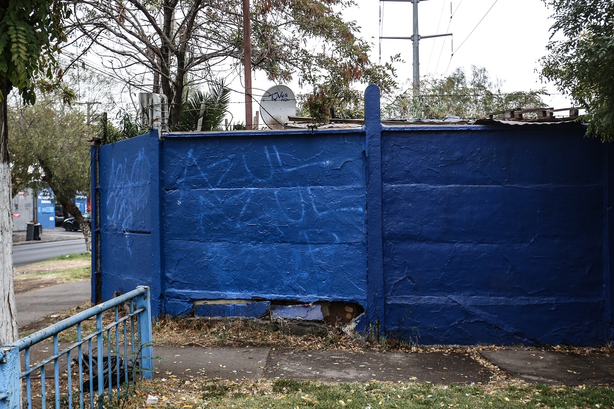 Hinchas de Universidad de Chile dejan rayados en el CDA