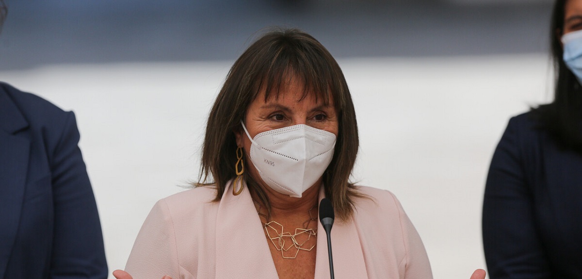 Oposición tilda de 'error' dichos de ministra Vega por presos políticos: Republicanos piden renuncia