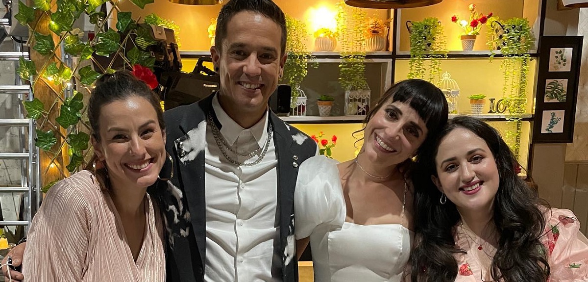 ¿Las identificaste? Las 'Amikas' sorprendieron con breve aparición en Verdades Ocultas