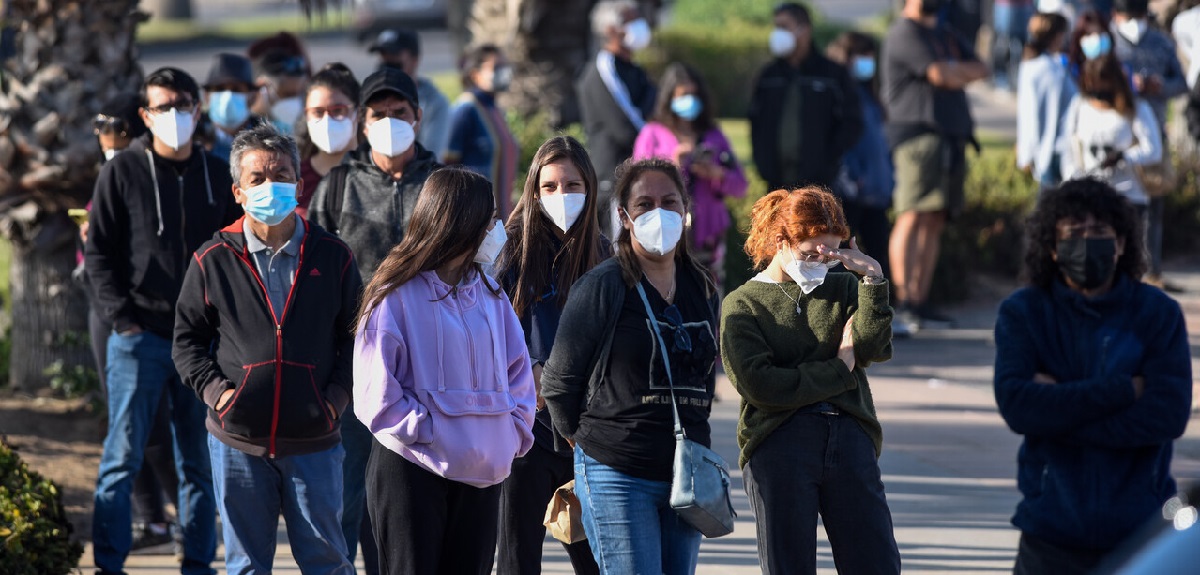 Ministerio de Salud informó 8.108 contagios nuevos de COVID-19: casos activos aumentaron a 48 mil