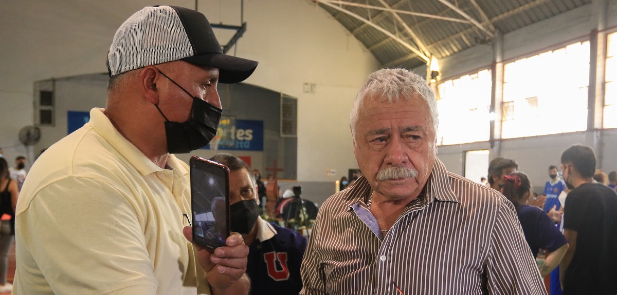 Carlos Caszely manifesó su tristeza ante nueva pérdida: 