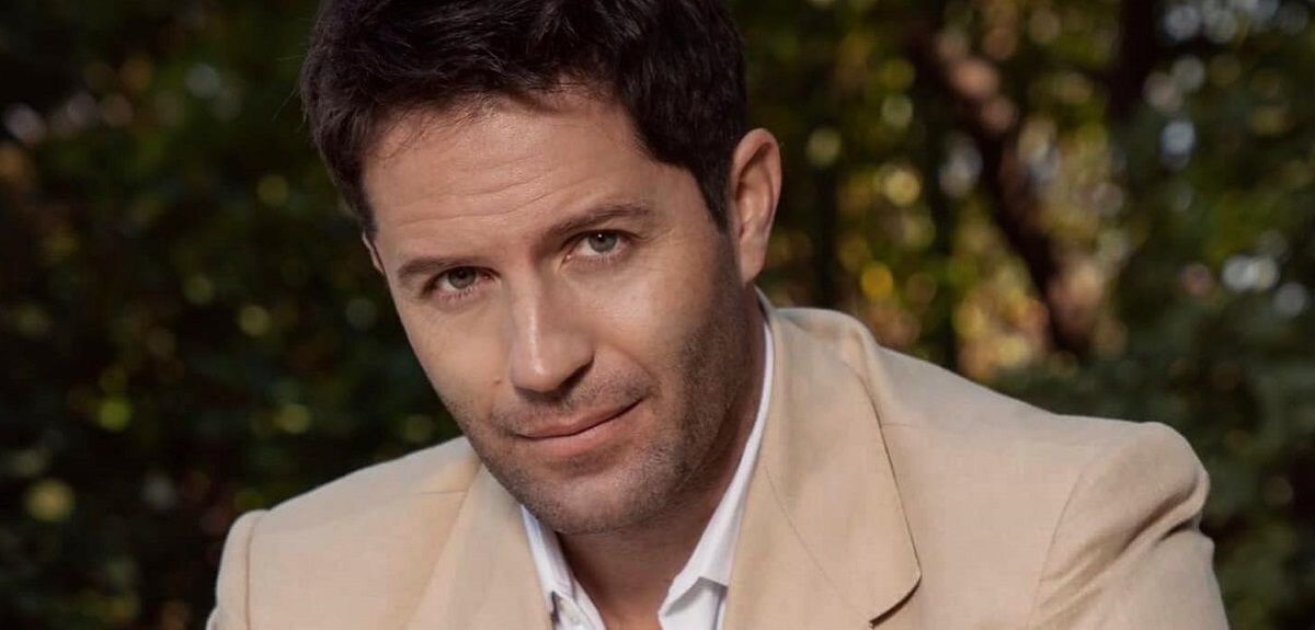 Cristián Arriagada enterneció en redes con postal de cuando era niño: 