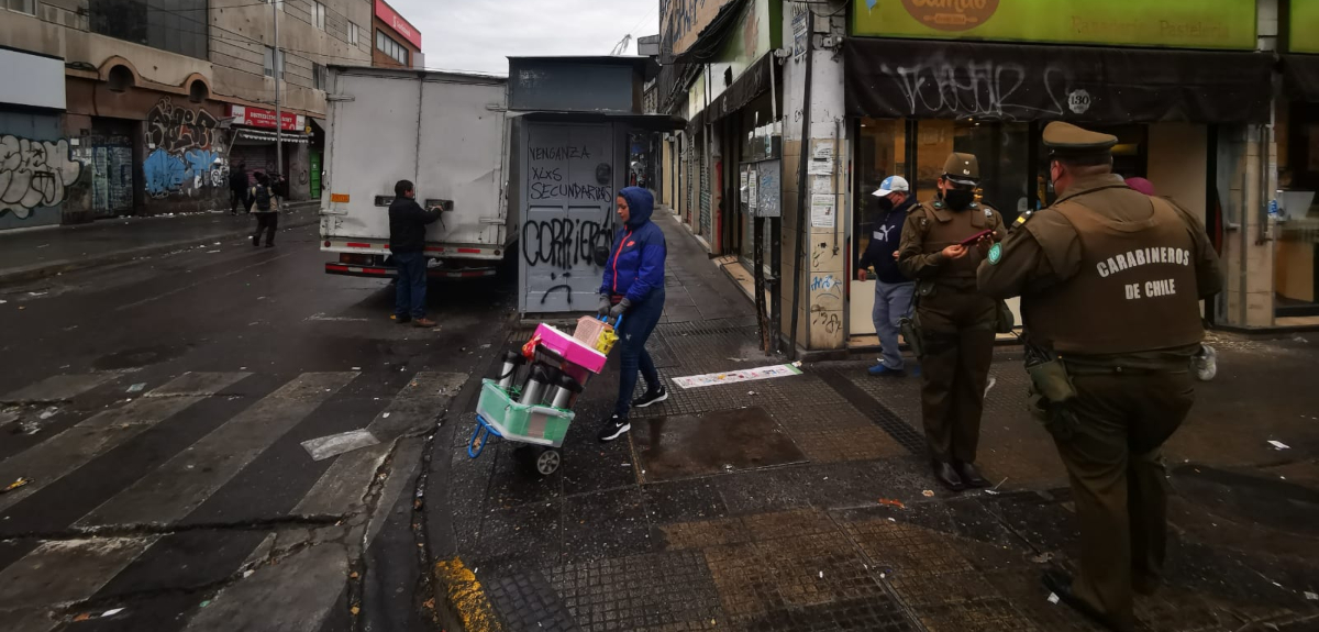 Nueva jornada de desalojo de comercio ilegal en Meiggs: Gobierno busca 