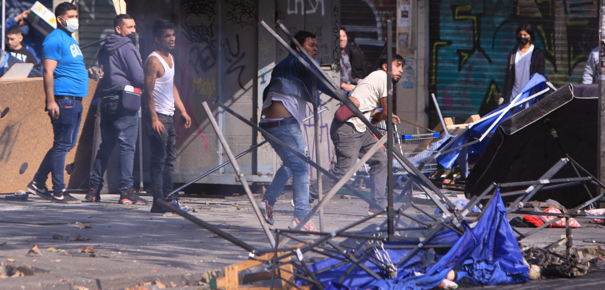 Gobierno anunció querella por incidentes en barrio Meiggs: periodista baleada está en riesgo vital