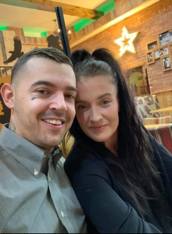 Hombre abandonó a su esposa e hijos.