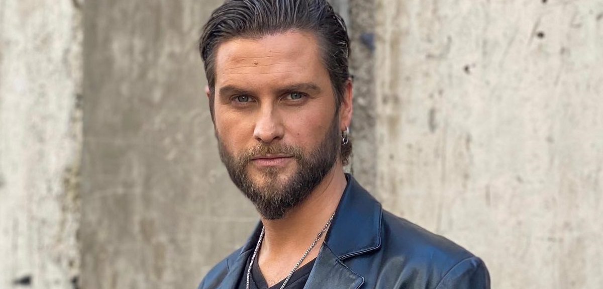 Jean-Philippe Cretton sufrió divertido fail al ir a buscar a su hija al colegio: 