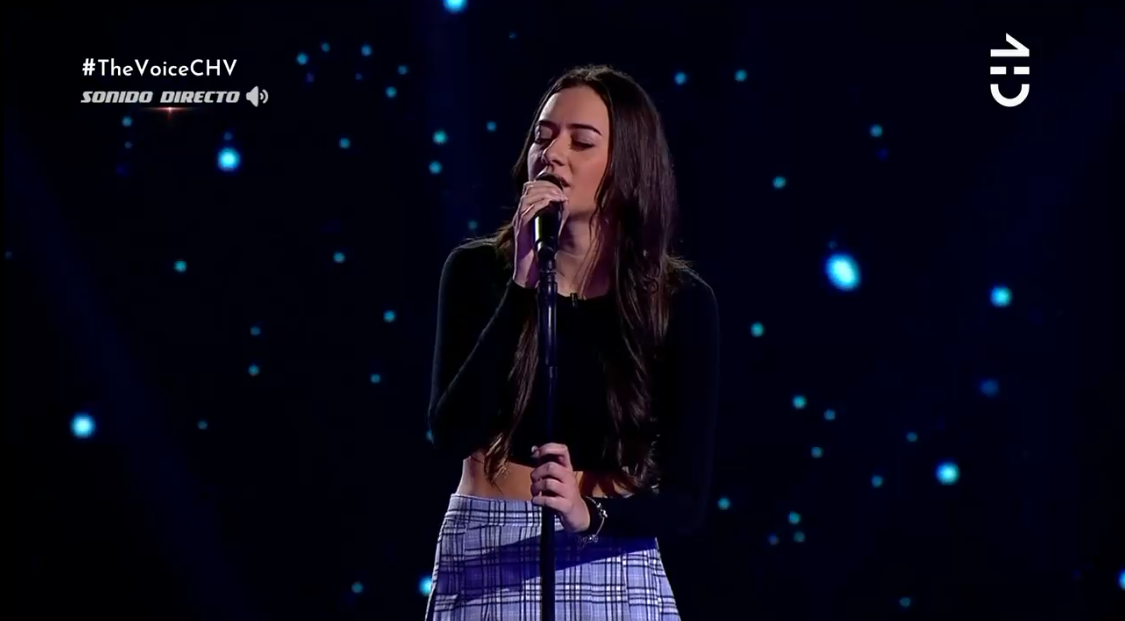 María, hermana de Juan Pedro Verdier, audicionó en The Voice: Karen Bejarano la acompañó