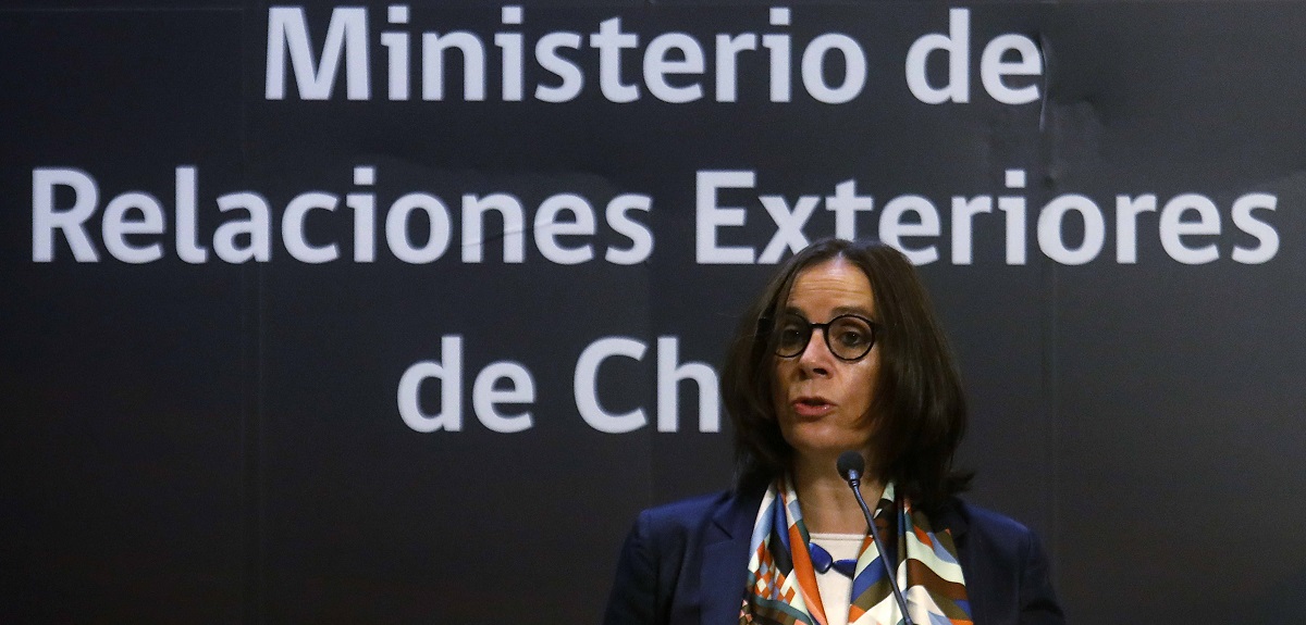 Cancillería inició trámites para repatriar a chilena que pasó 4 años secuestrada en Perú