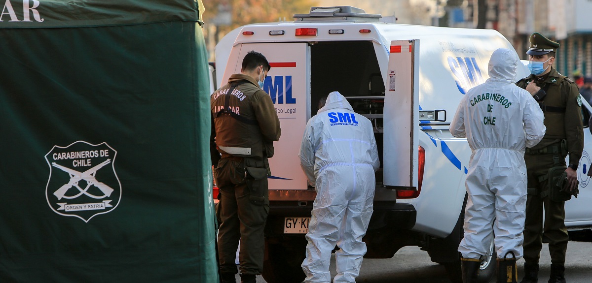 Muerte de abuela y nieta en cité: incendio habría sido causado por discusión de pareja drogada