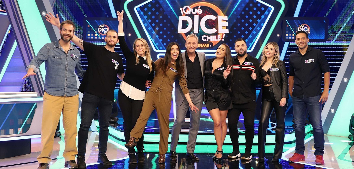 Recordado notero de 'Rojo' reapareció en 'Qué Dice Chile Prime': es hermano de Karla Constant