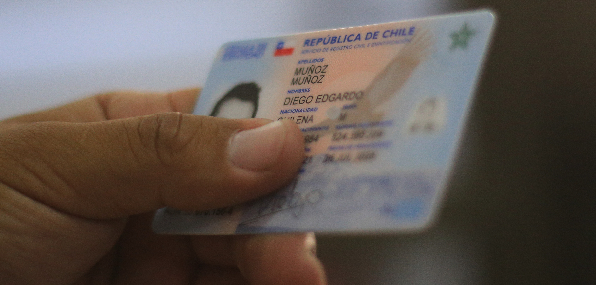 Nueva app del Registro Civil permitirá pedir reimpresión de carnet: estos son los pasos a seguir