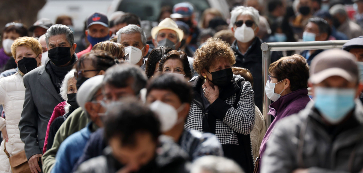 Minsal informó más de 10 mil contagios de COVID-19 y un leve descenso en los casos activos