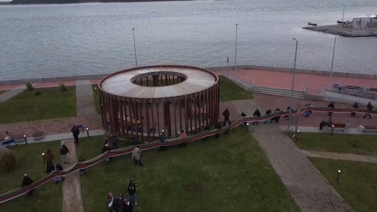 telar más largo del mundo mapuche