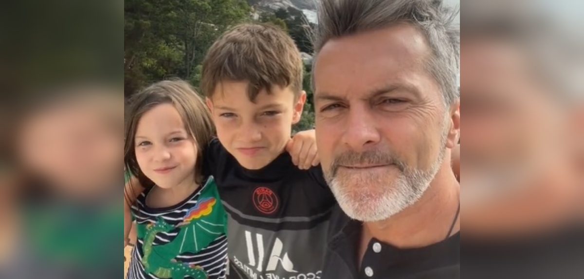 Hijos de Cristián Sánchez enternecieron en redes cantando hit de Shakira: son fanáticos