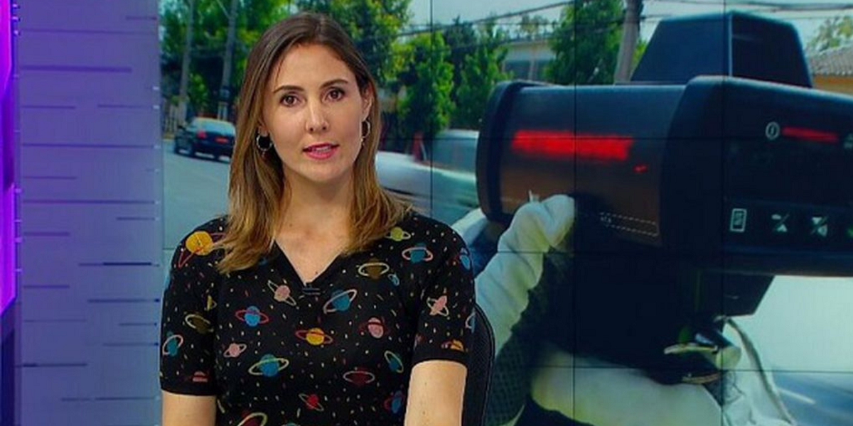 “Pégate una ubicadita”: la feroz 'parada de carros' de periodista Claudia Salas tras feo comentario