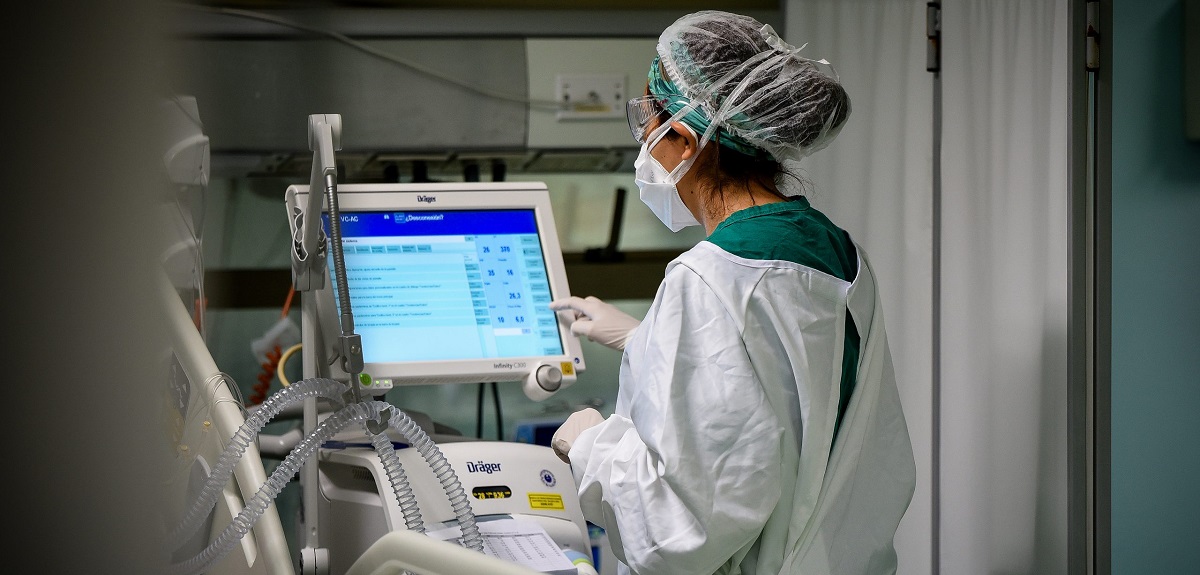 Más de 8 mil nuevos casos: Minsal reportó la cifra más alta en 49 días de pacientes en la UCI