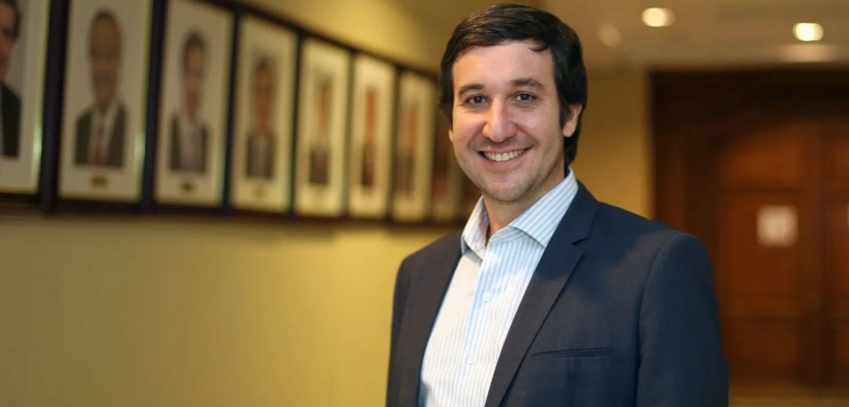 Diputado Ramírez dijo que colegios deben abrir para que niños 