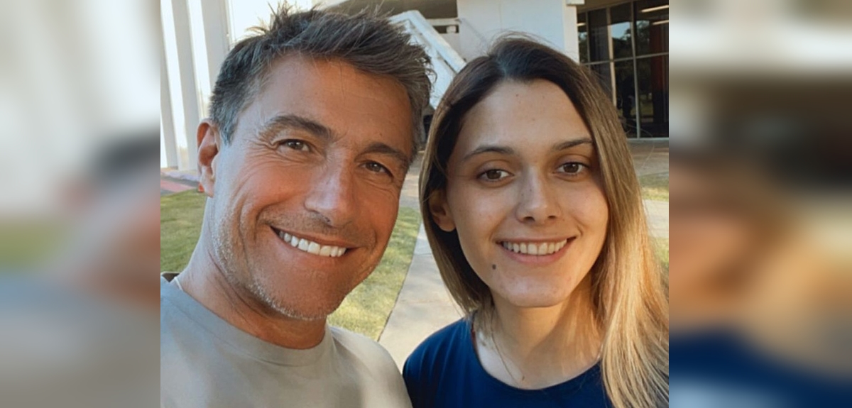 Fernando Solabarrieta celebró los 21 años su hija Maite con foto del recuerdo: 