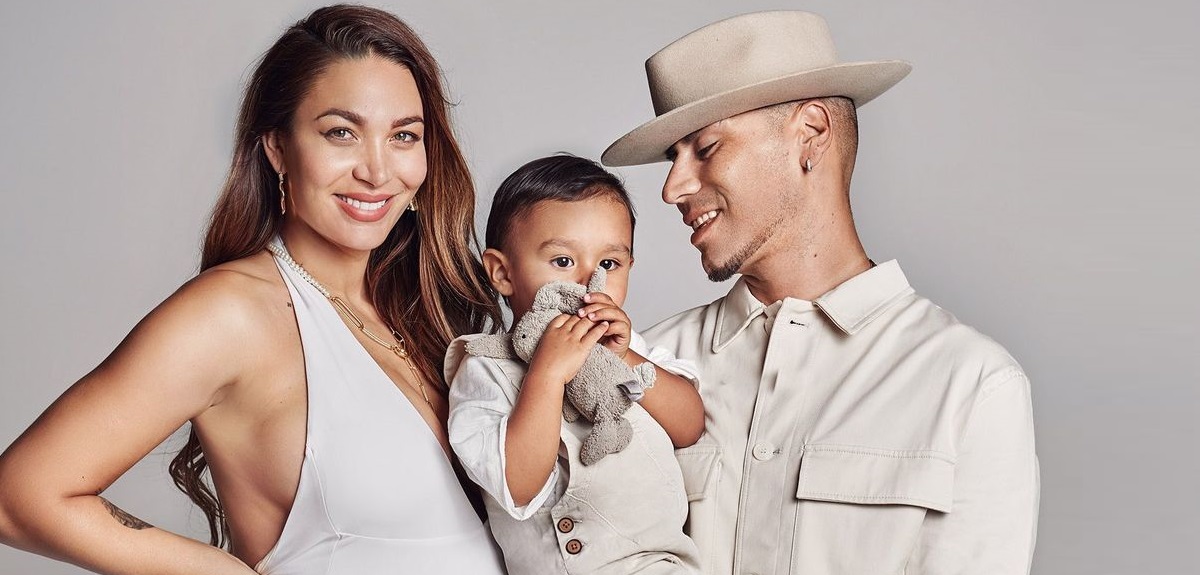 Directo desde Disney: Lisandra Silva y Raúl Peralta se disfrazaron para sorprender al pequeño Noah