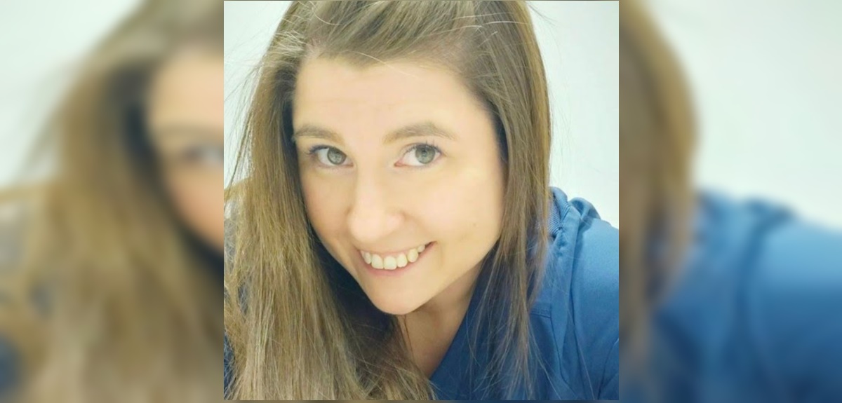 Enfermera apuñalada en Las Condes fue dada de alta y derivada a su hogar: recibirá apoyo psicológico