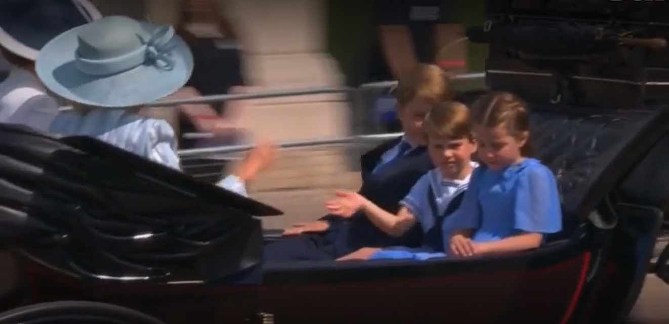 Princesa Charlotte y sus hermanos Louis y George