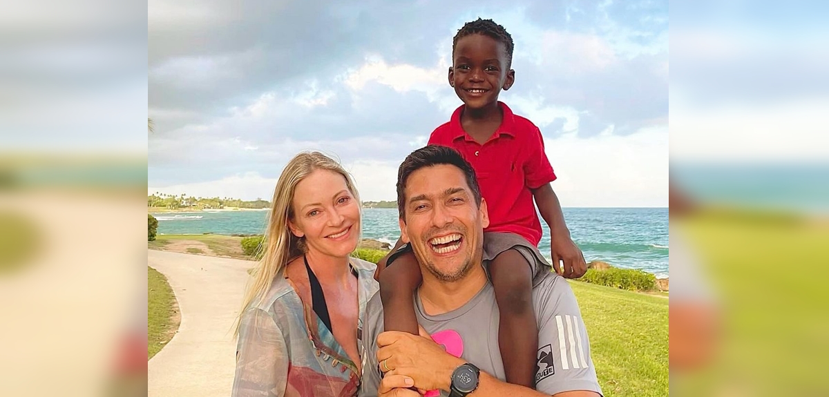 Rafael Araneda y Marcela Vacarezza por adopción de Benjamín: 