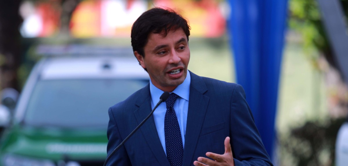 Alcalde Carter adoptó a dos hermanos del Sename: “Me esfuerzo cada día para ser el mejor papá”