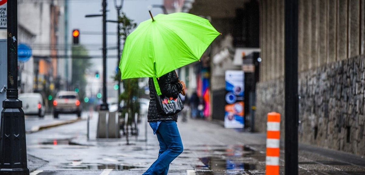 Habrá 'viento intenso' en 3 regiones: el reporte de la Dirección Meteorológica ante sistema frontal