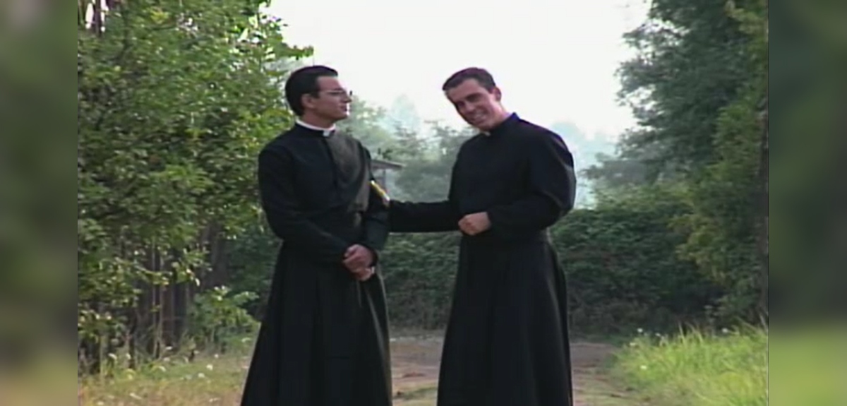 Cristián Campos como Padre Hurtado