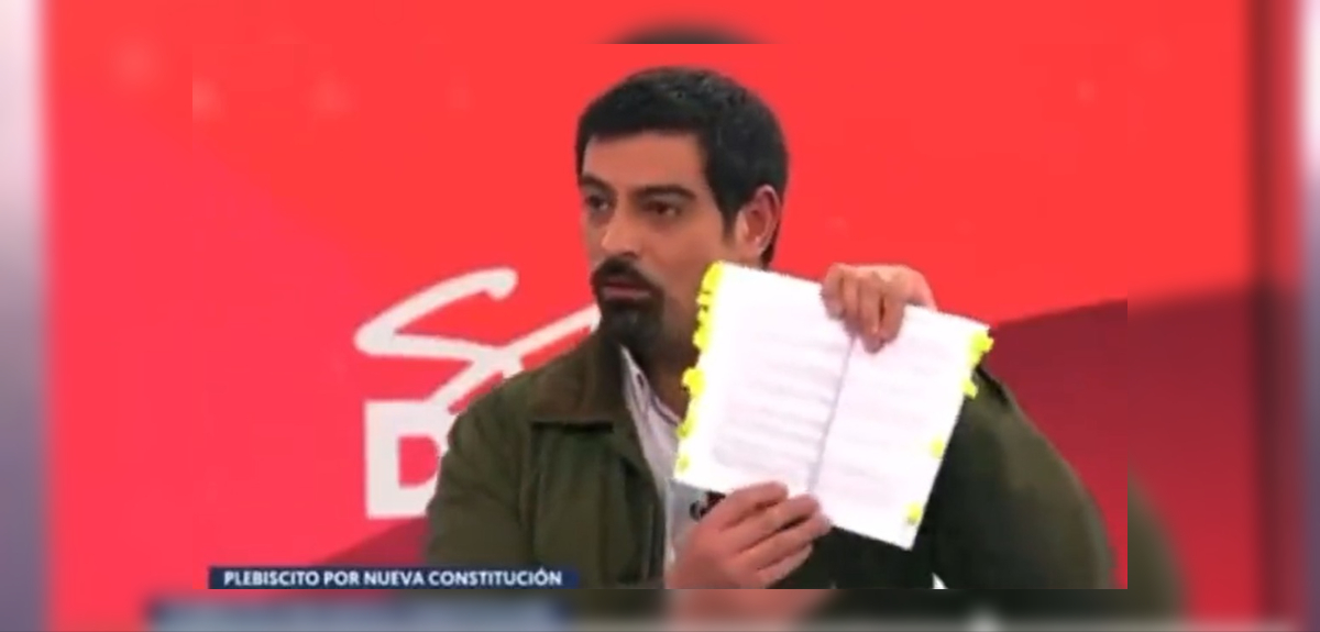 Alcalde Tamayo citó nueva Constitución en entrevista y Polo Ramírez lo corrigió: 