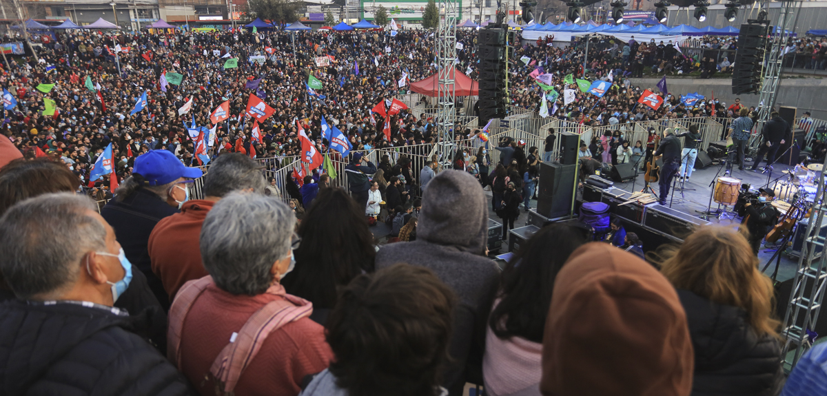 “Apruebazo” de Maipú: miles de personas participaron de acto a favor de la nueva Constitución