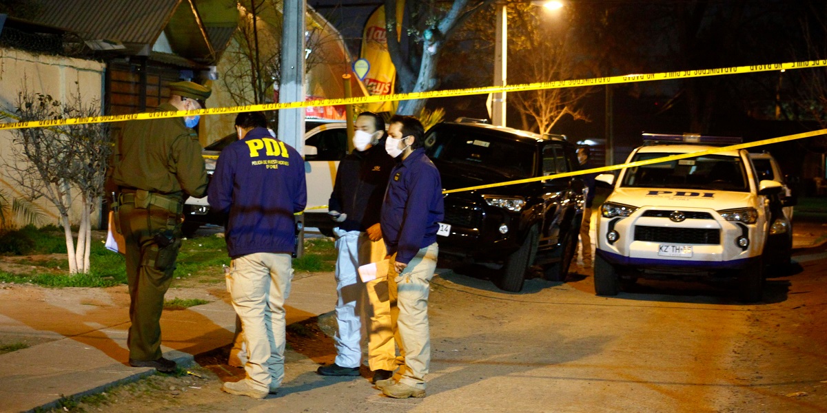 Hallan cuerpo sin vida al interior de un tambor en Viña del Mar: cadáver presenta impactos de bala