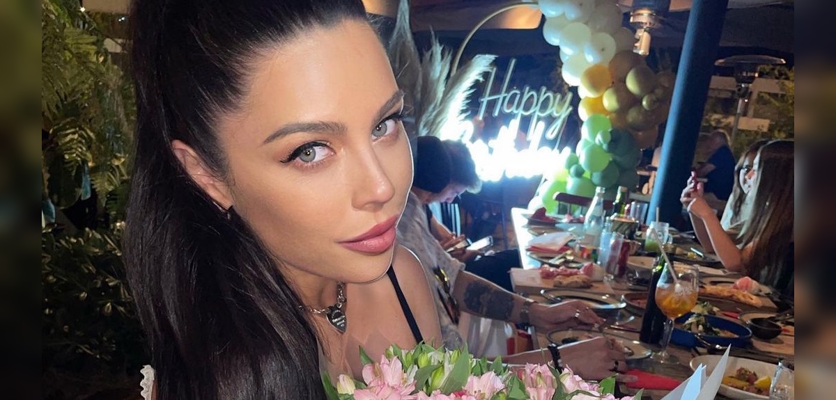 Dani Aránguiz se mostró eufórica por inesperado encuentro con querida cantante brasileña: 