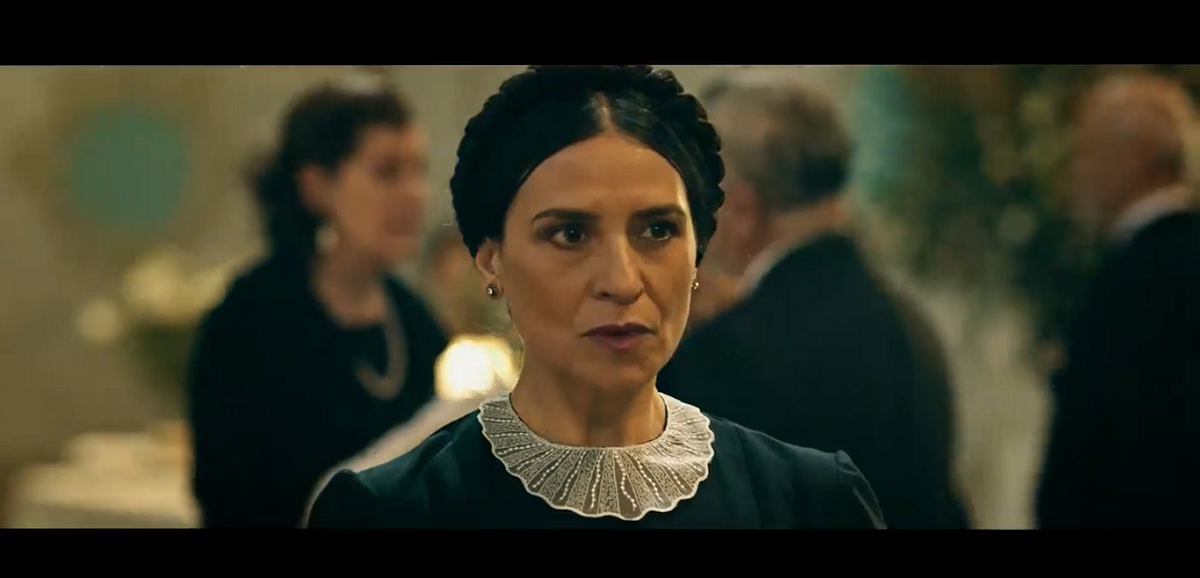 Francisca Gavilán look teleserie nocturna