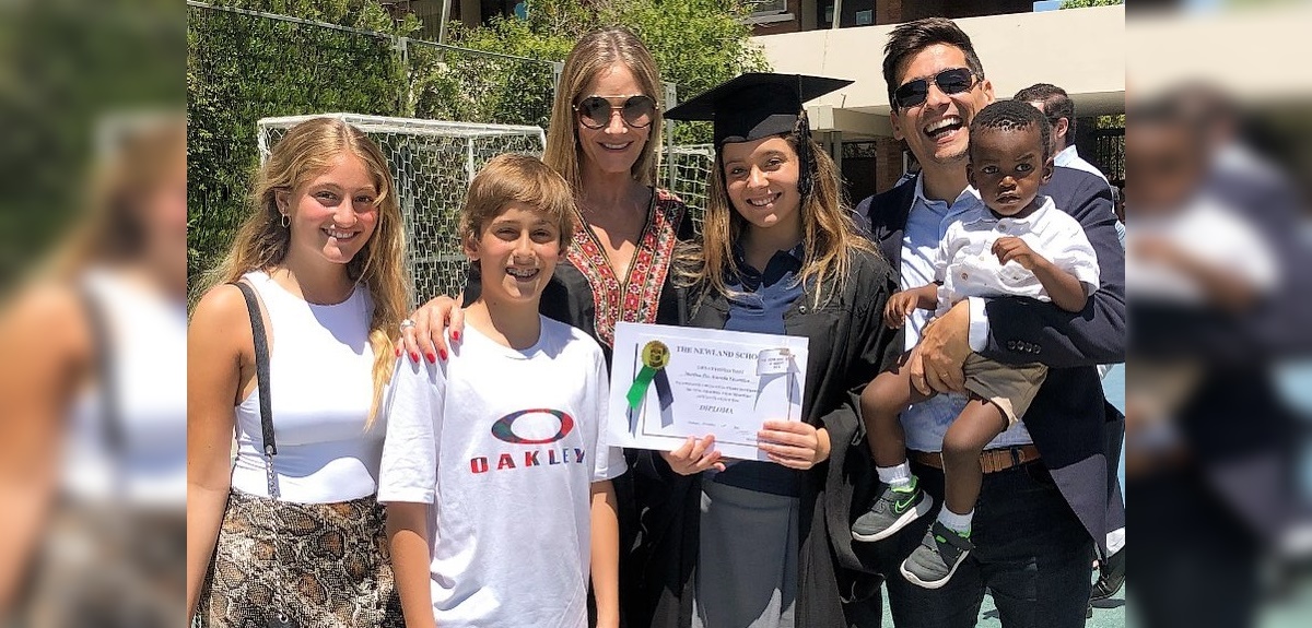 Hijo menor de Rafa Araneda y Marcela Vacarezza se robó la atención en sesión de fotos: 