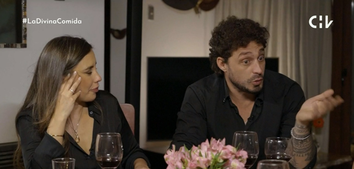 Pregunta de Joche Bibbó sobre menopausia desconcertó a participantes de La Divina Comida: 