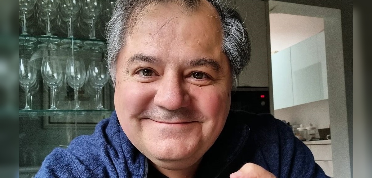 Mauricio Bustamante mostró recuperación tras sufrir accidente doméstico: casi perdió un dedo