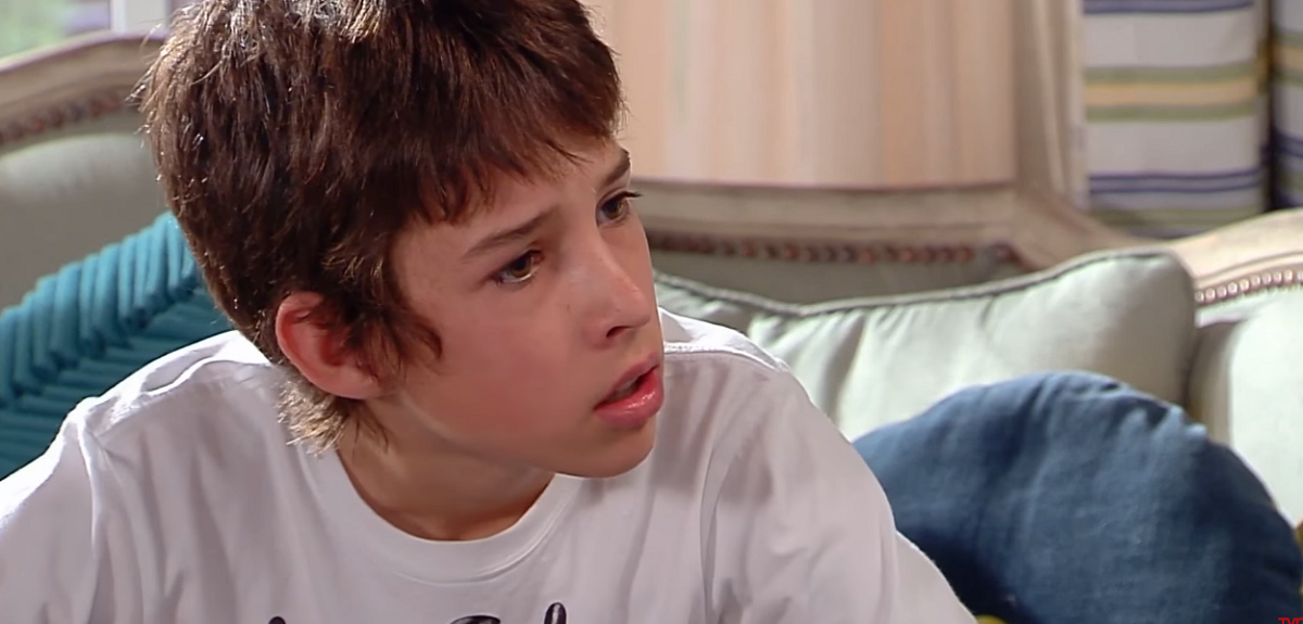 Así luce el pequeño actor de Aquí mando yo, Nicolás Vigneaux: tiene 25 años y estudia en España
