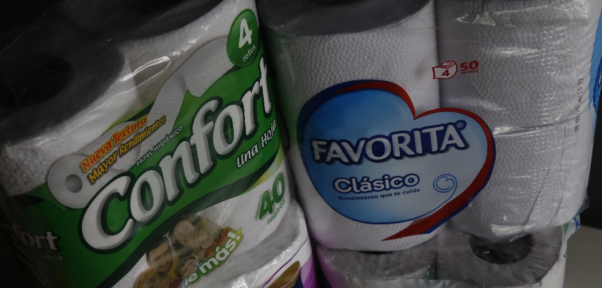 Confort redujo ancho y mantuvo metros de su papel higiénico: no es la única marca